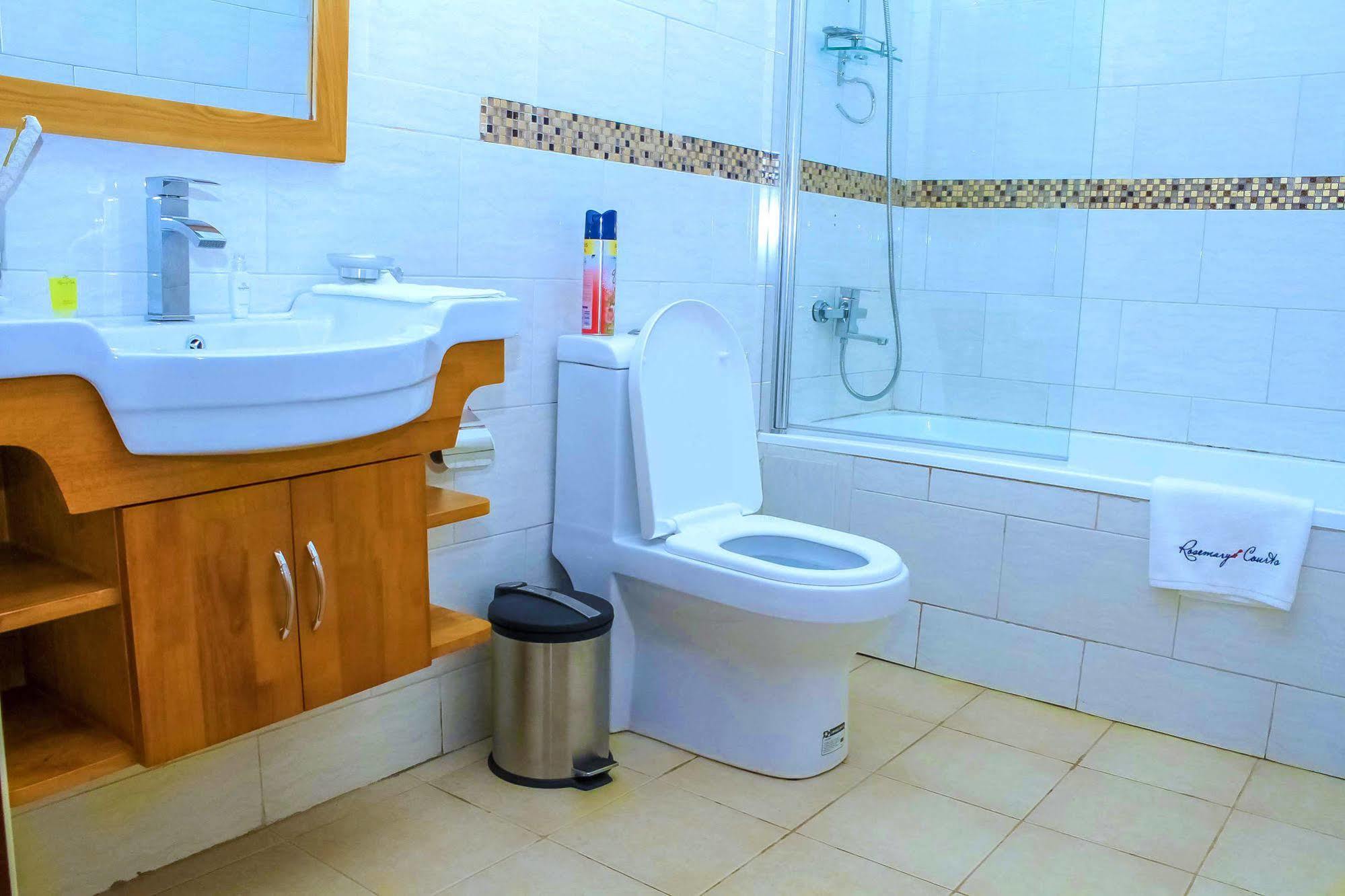 Rosemary Courts Bed & Breakfast Entebbe Luaran gambar