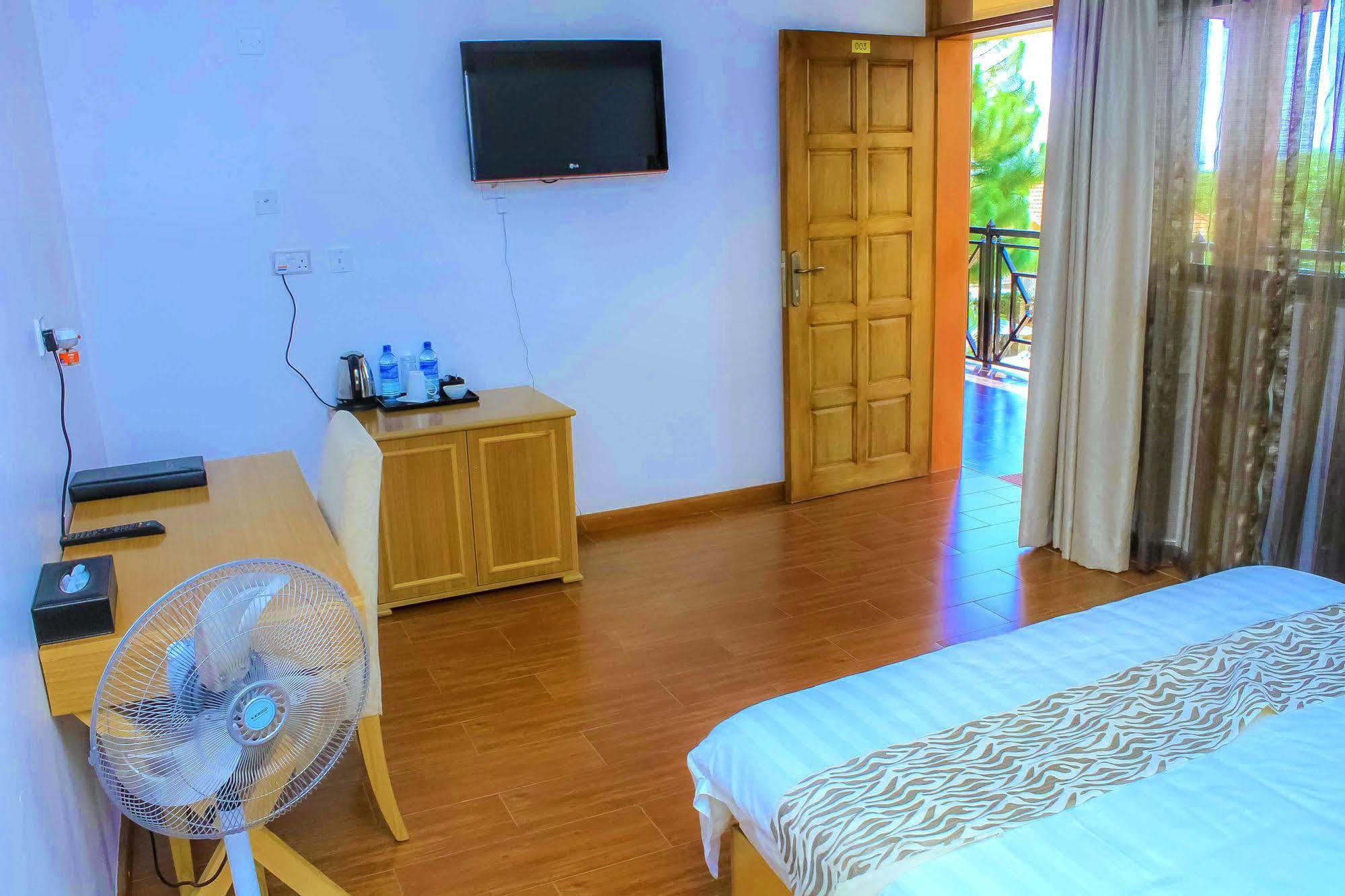 Rosemary Courts Bed & Breakfast Entebbe Luaran gambar